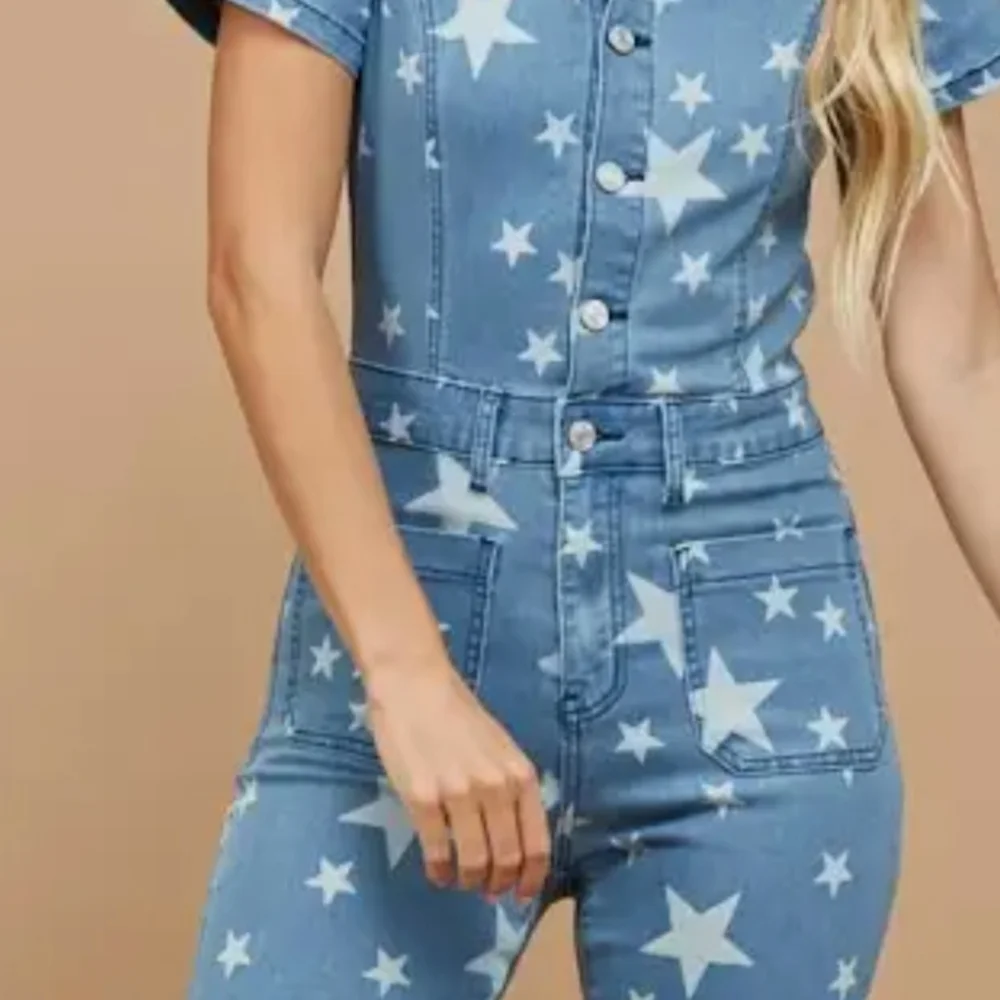 NWT WISTERIA LANE Star Print Denim JUMPSUIT - Picture 7 of 8